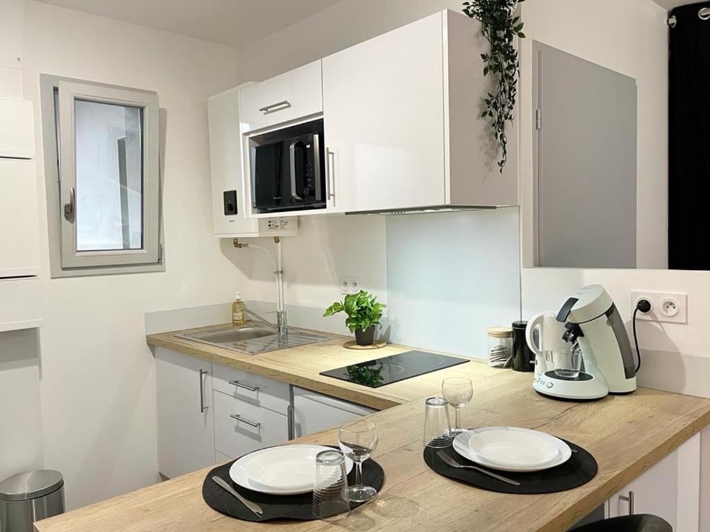 Le Chic - Parking - Exterieur - Fibre - Calme Apartment Mont-de-Marsan Ngoại thất bức ảnh