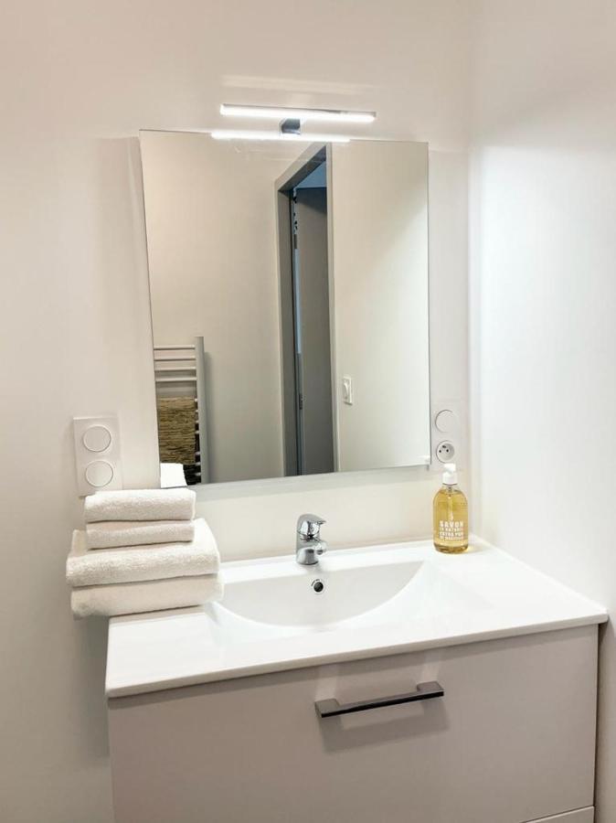 Le Chic - Parking - Exterieur - Fibre - Calme Apartment Mont-de-Marsan Ngoại thất bức ảnh
